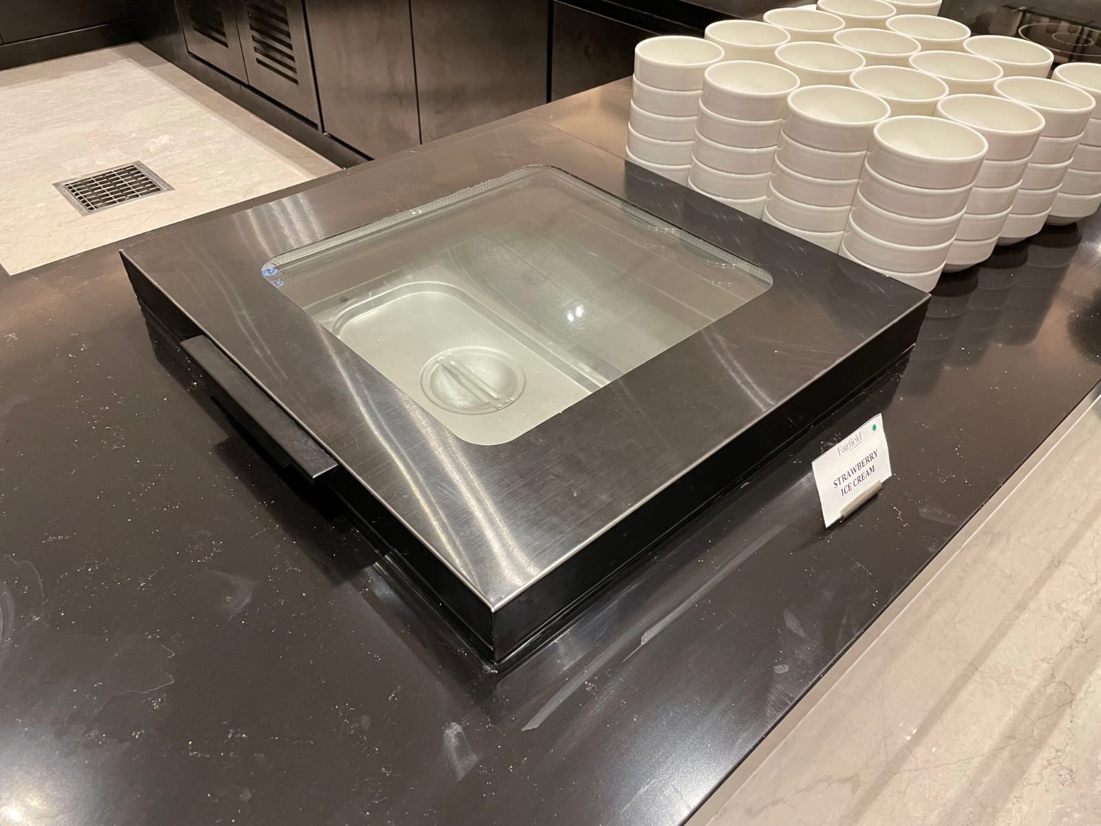 Ice Cream / Dessert Display Unit