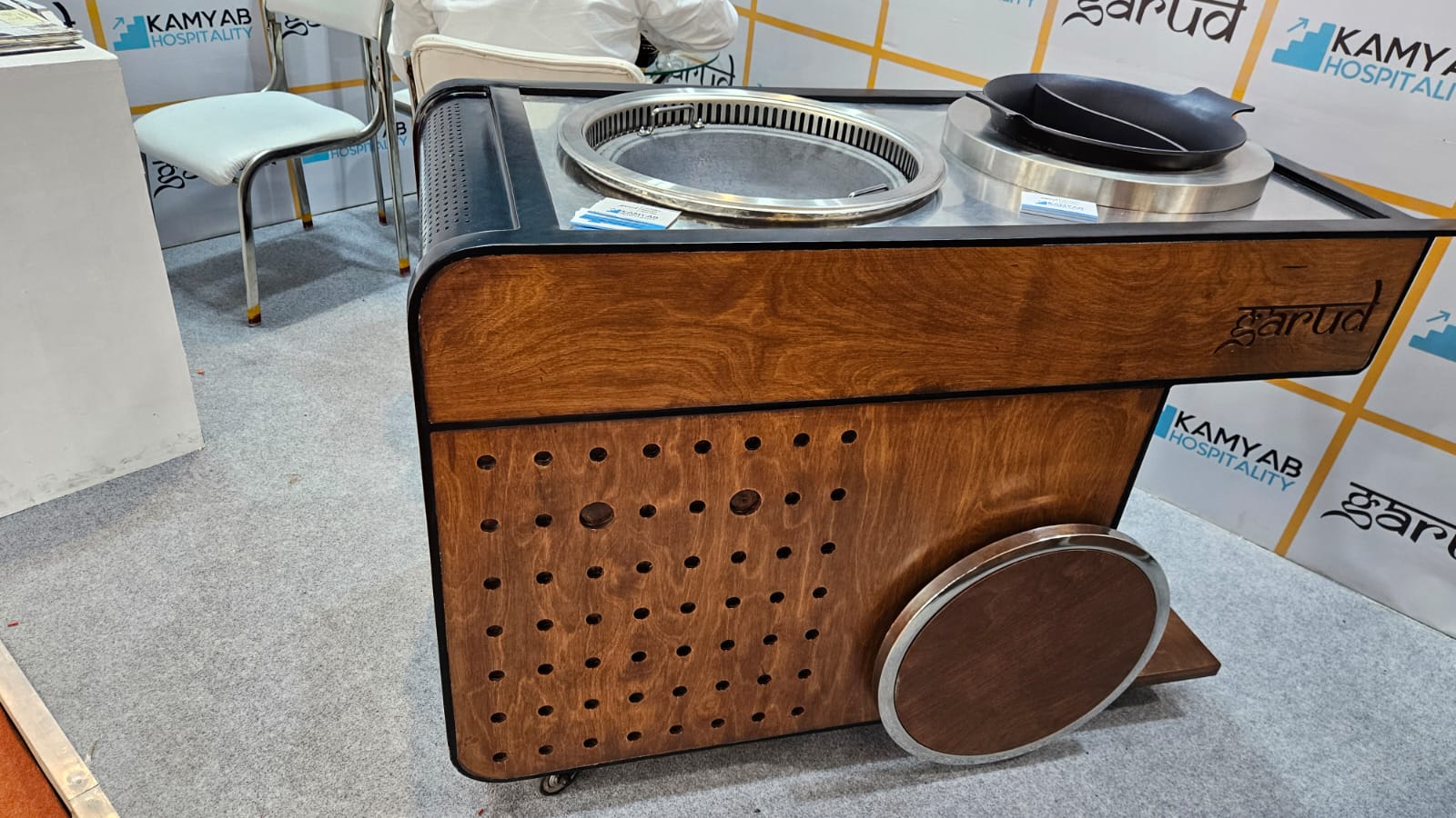 Live Cooking / Tandoor Station