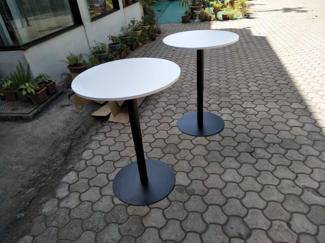 Cocktail / High Bar Tables